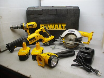 DeWalt Power Drill Set
